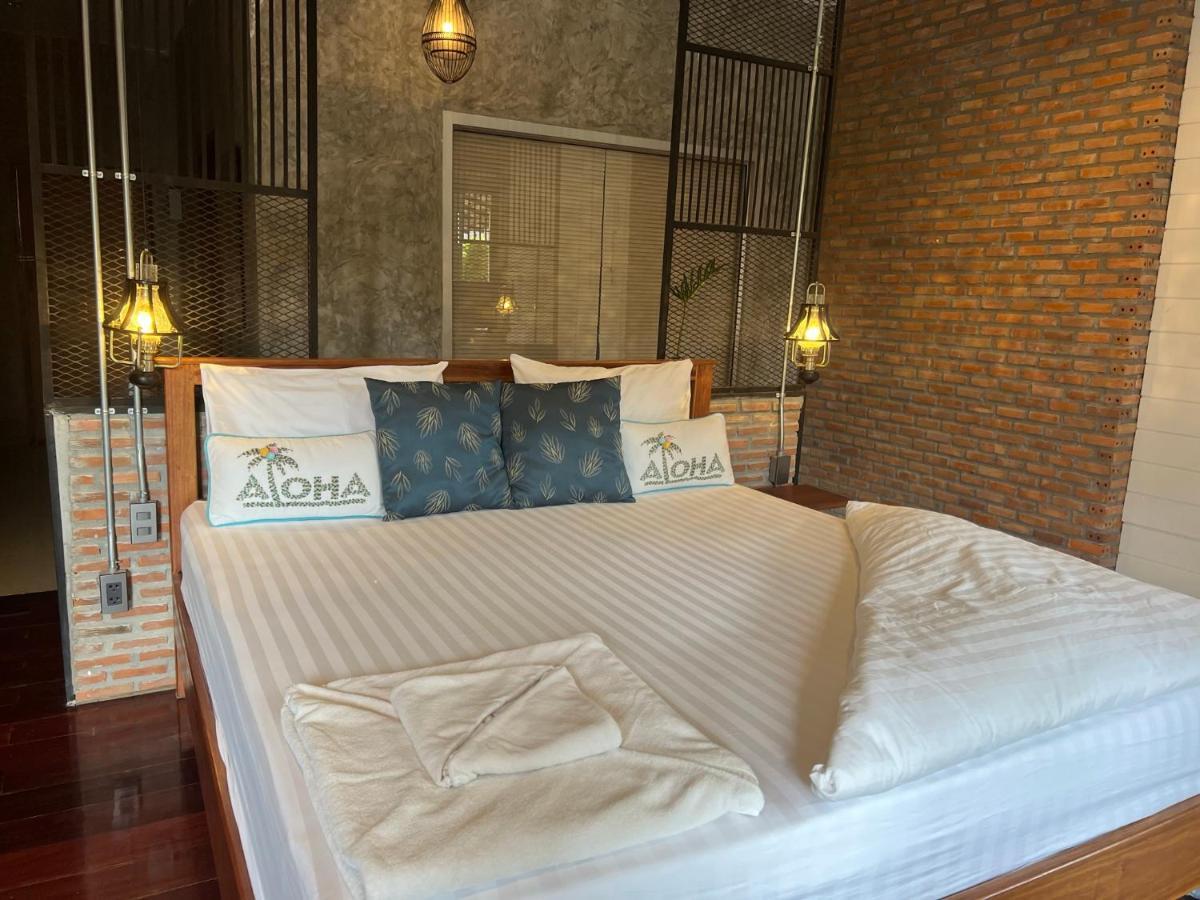 The Pud Dee Hotel Chiang Khan Exterior photo